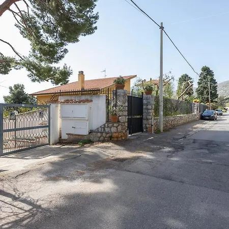 Feriehus Casa In A Mondello-700m Dal Mare Palermo