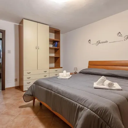 Casa In A Mondello-700m Dal Mare Vakantiehuis *